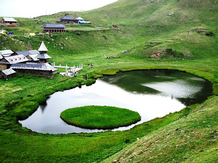 https://travelindiavacations.com/complete-himachal-tour/