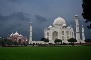 http://travelindiavacations.com/1n-2d-agra-trip/